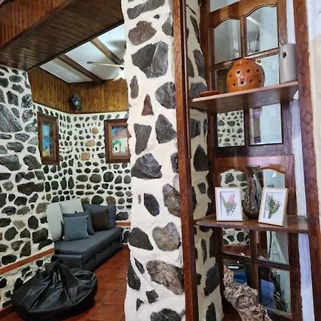 Casa Cueva Martin Apartmán *
